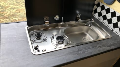 Trippel toe – Bus camper with 5 seats