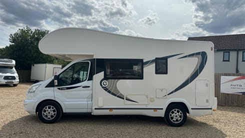Homer – 6 berth Chausson C646 from 2017