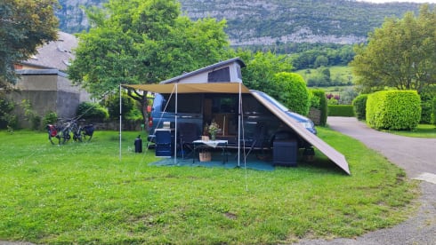 Volkswagen t5 campervan 