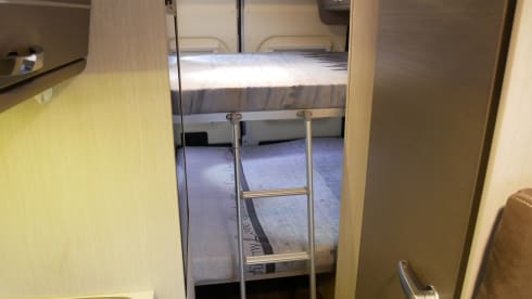 Chausson4, 4 sleeping- 4 seats, Bunk bed!