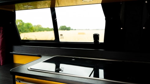 Eggy – 4 berth Volkswagen campervan from 2023