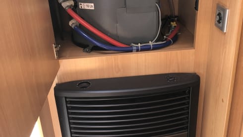 De Baron – Five berth Elnagh alcove Fiat Ducato