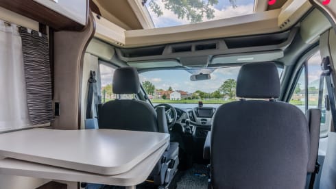 4p Benimar semi-integrated uit 2017