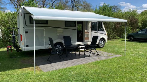 Luxury Family Carthago integral motorhome from 2019 - 4 pers