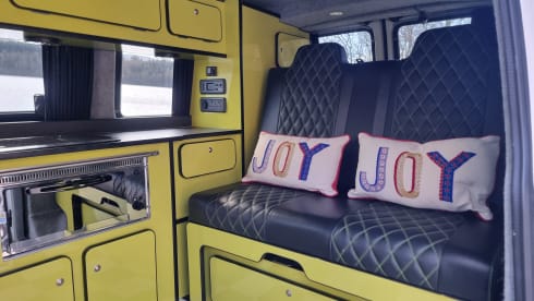 Sunshine  – 4berth T6.1 VW. Insurance included.