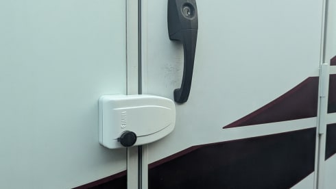 6 Berth Peugeot with Air Con