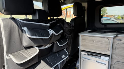 Bumblebee – Camper Ford a 4 posti letto del 2019