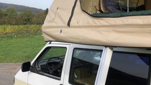 T 4 You – T4 with roof tent + gas heating at a bargain price from 15 EUR/person