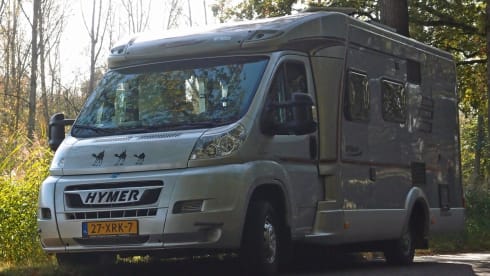 With this sporty camper the journey is the goal.