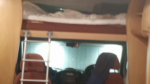 6 berth Swift semi-integrated from 2004