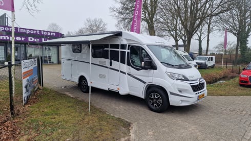 C23 – Luxe Sunlight Adventure Queensbed, 2x Airco, 165PK