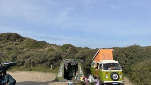 El Bulli – 4-seater Volkswagen bus from 1976