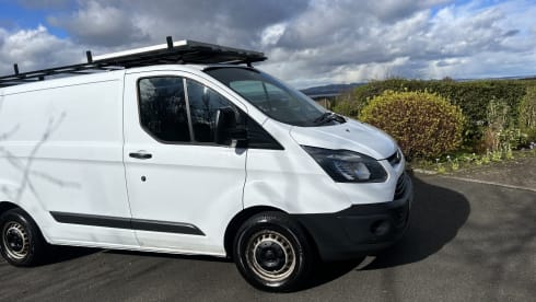 Bumble-Bee – 3 berth Ford campervan from 2017