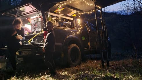 Lizette – Toyota Hilux Overlander