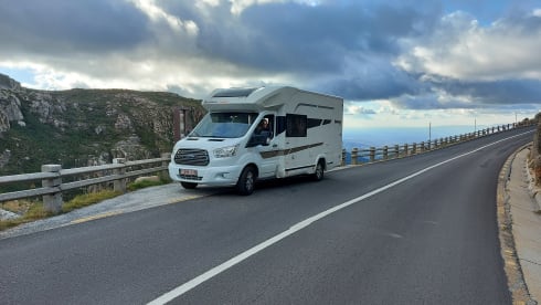 5p Benimar semi-integrated uit 2019
