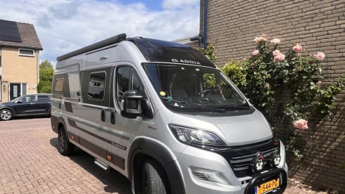 2p Adria Mobil bus uit 2020