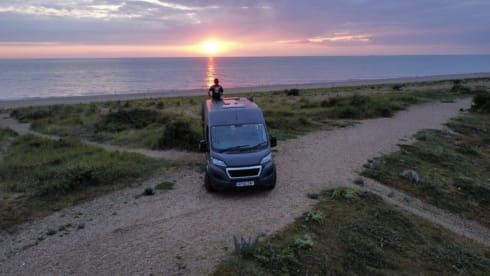 Zink outdoors  – 3 berth quirky camper 