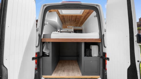 Orca – Ultimate Adventure Off-grid VW Camper