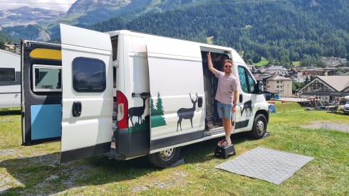 2p Peugeot bus from 2018