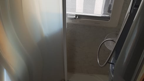 Ermanno Caravan – Elnagh Super D 112G