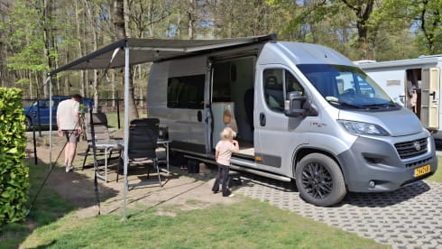 Camperbusy  – Beautiful self-built Fiat Ducato van from 2016, 5 seats with seatbelts 