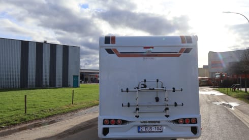 4p Mercedes-Benz semi-integrated uit 2023