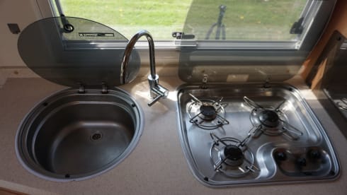 Fijne Adria Mobil camper 4p
