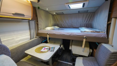 Tortuga  – Luxurious 4 sit Camper FULLY EQUIPPED Solar Generator 4000w