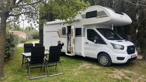 5p Ford alcove from 2021 xxl garage