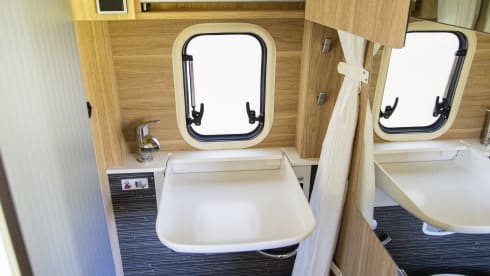 Autobus Hymer a 4 posti del 2017