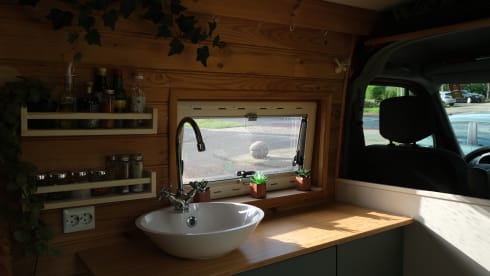 Chili – 2p Renault bus uit 2012