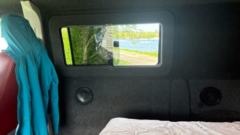 Buddy –  Volkswagen Campervan 2/4 berth Perfect for Adventure Hols! 