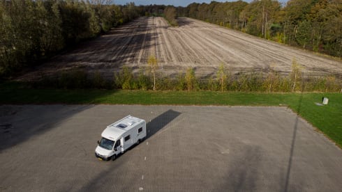 Nice Chausson Camper 🚐✨ (compact & complet)