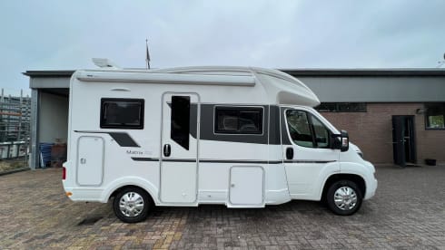 “ Dushi “ – Adria Matrix Axess 590ST compact, semi-integral from 2020