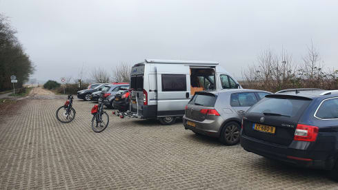 Compact bus camper with many useful extras