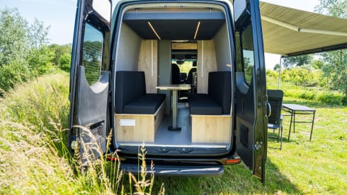 4p Mercedes-Benz campervan uit 2021