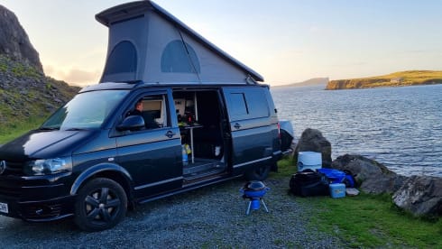 Monika – Vw family T5 -  LWB campervan sleeps 4 