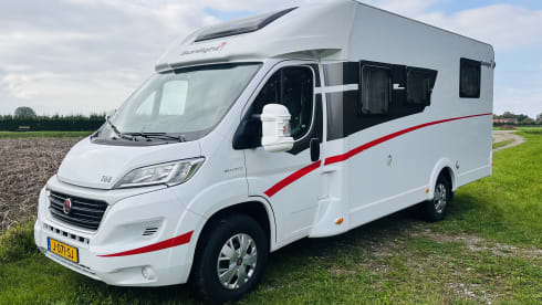 Very luxurious and spacious Adria Matrix family camper (max. 5 pers.).