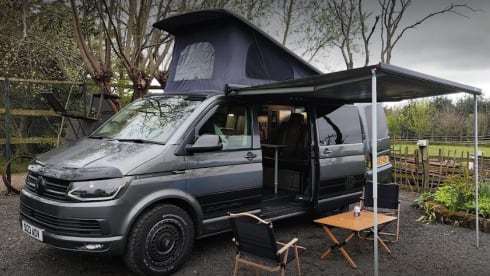 Swampy – Volkswagen Transporter T6 Campervan (4 Berth)