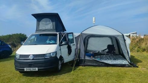 Explore One – ExploreCampers - 4 Berth VW T6 Campervan – Off-Grid Ready with Projector