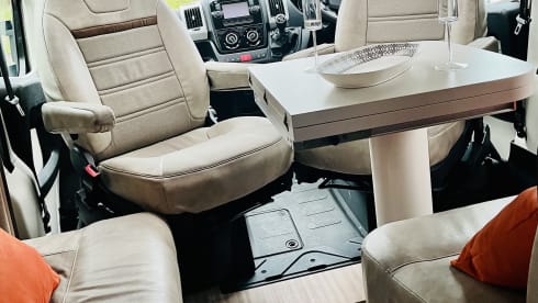 The memory maker  – Stilvolles Benimar Mileo mit 4 Schlafplätzen, kostenloses WLAN, flexible Abholung/Rückgabe