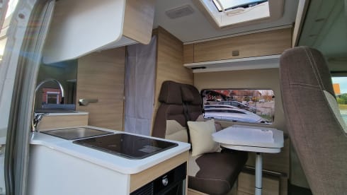 LoungeCamper – Want to slow down and have fun driving