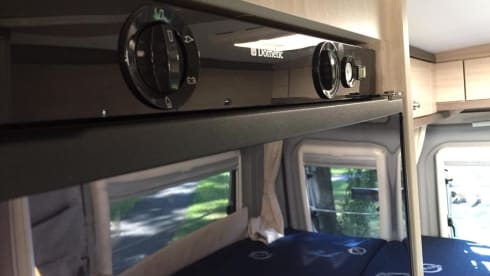 Black Beauty – 2p Citroën Pössl camper van from 2015