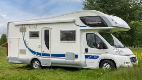 Available again for the summer. Relax with a luxury 4-6 person camper on your trip