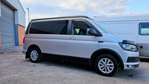 Silverline Swamper – 4 berth Volkswagen campervan from 2018