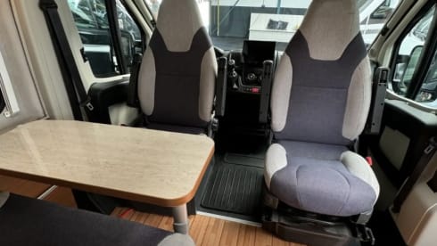 2p Knaus bus from 2015