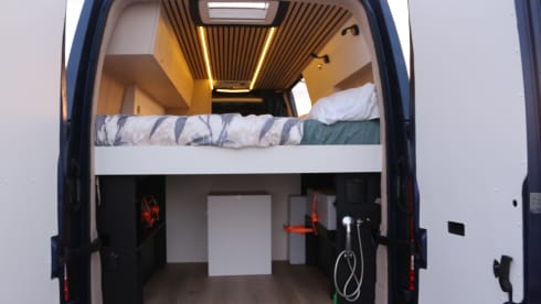 Henk – Un camping-car Renault Master unique, équipé pour une nouvelle aventure 