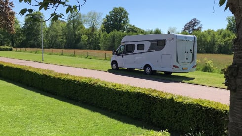 CARADO T338 Camper Clever Edition 2021 with air conditioning