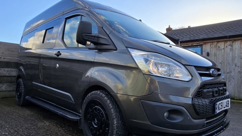 Big grey – 2 berth Ford Transit Custom campervan *HOT water + shower point* RIB Bed