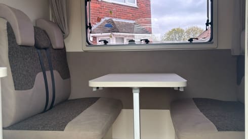 Shorter way  – 6-persoons Rimor alkoof uit 2023